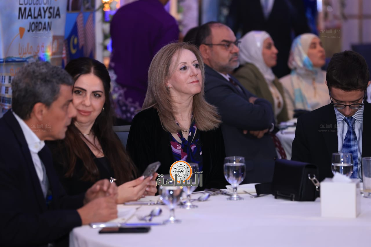 Madar Al-Saa Images 0.7918562308572398