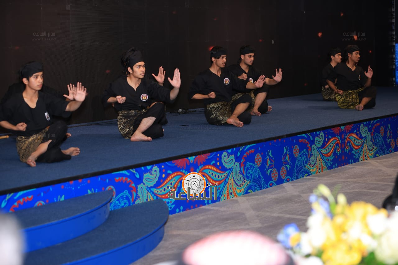 Madar Al-Saa Images 0.01999641748107228