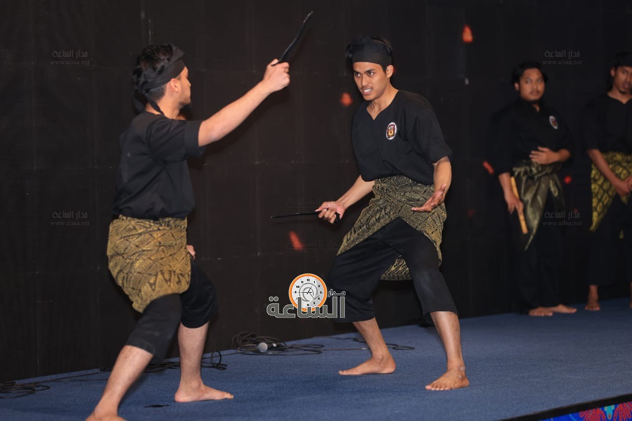 Madar Al-Saa Images 0.0022808501106238444