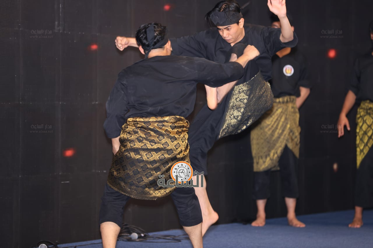 Madar Al-Saa Images 0.5215451919258299