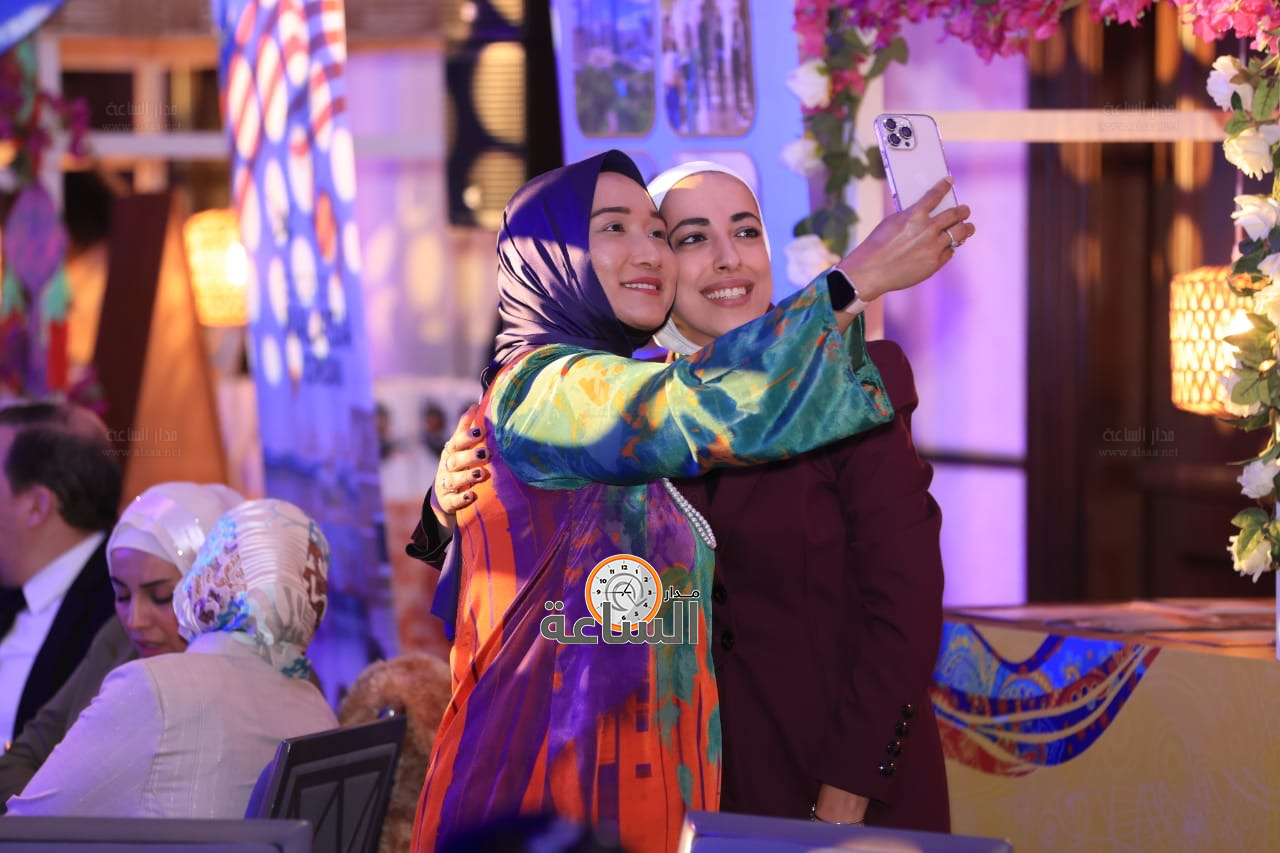 Madar Al-Saa Images 0.19977990703374726