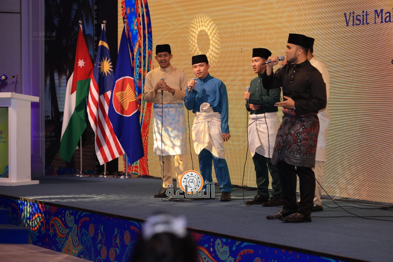 Madar Al-Saa Images 0.7811950369335745