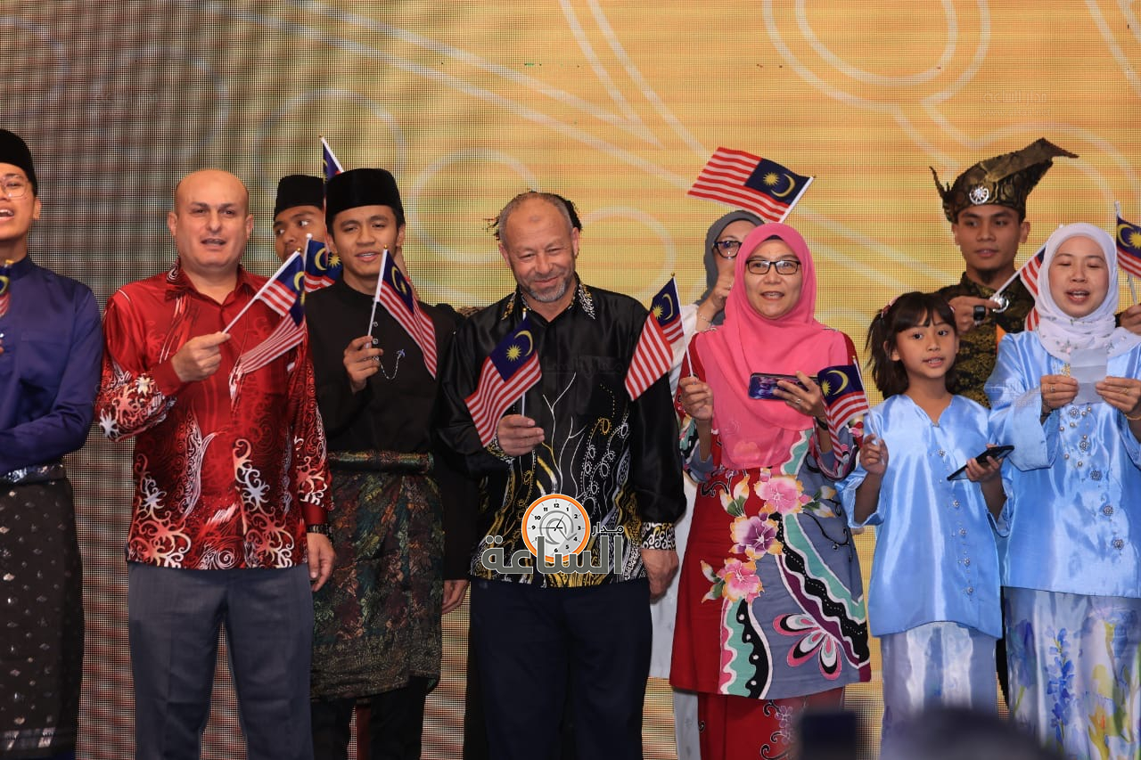 Madar Al-Saa Images 0.2827135569065172