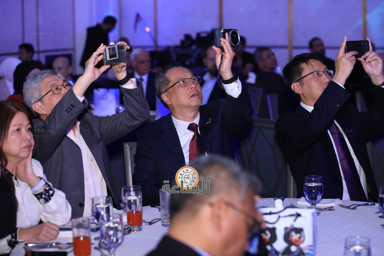 Madar Al-Saa Images 0.3591748077899912