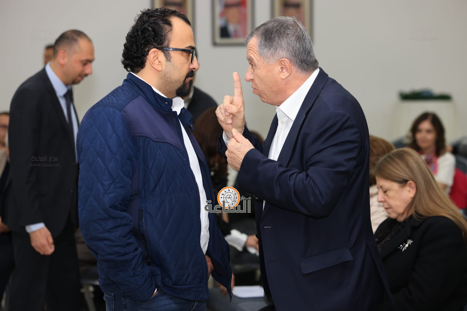 Madar Al-Saa Images 0.5013490423488861