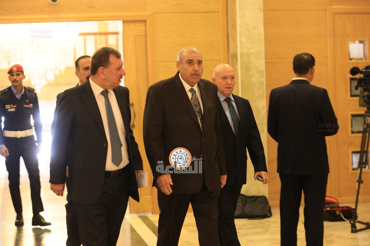 Madar Al-Saa Images 0.8491176786339573