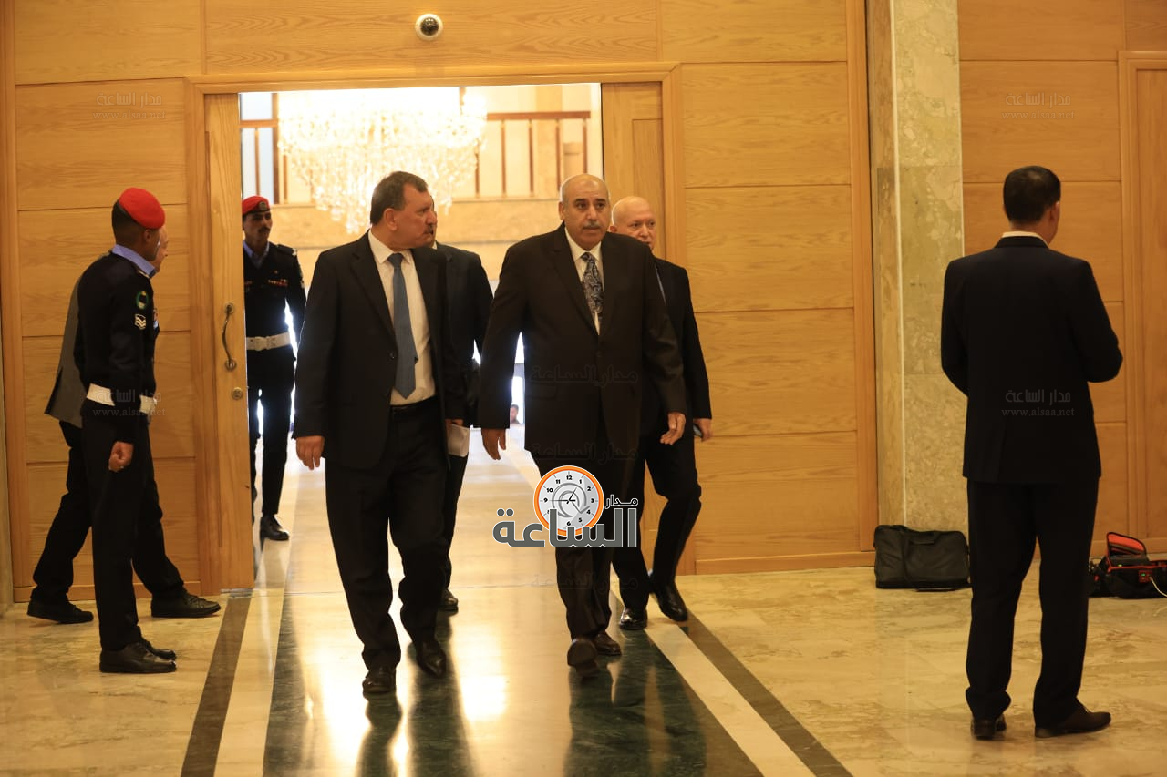 Madar Al-Saa Images 0.8315444254577178