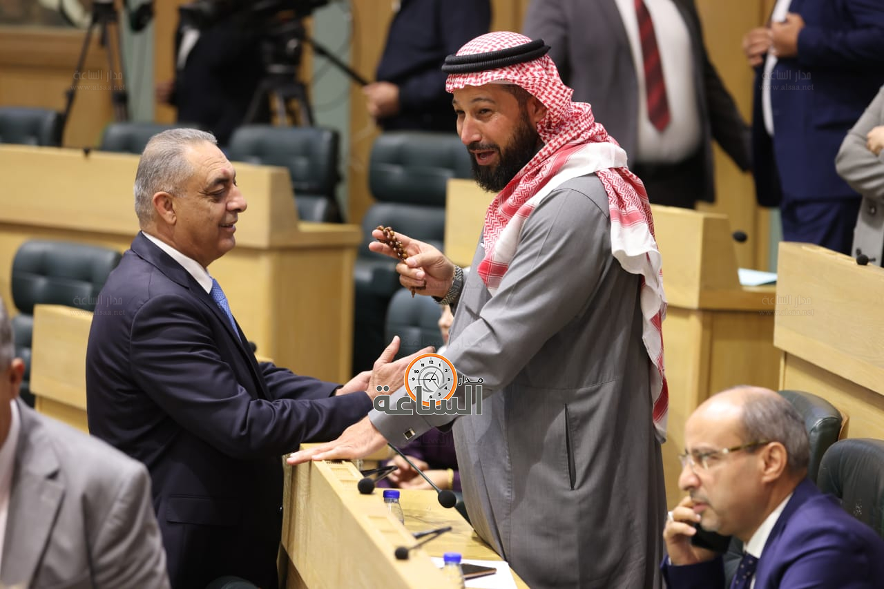 Madar Al-Saa Images 0.7593899655428055