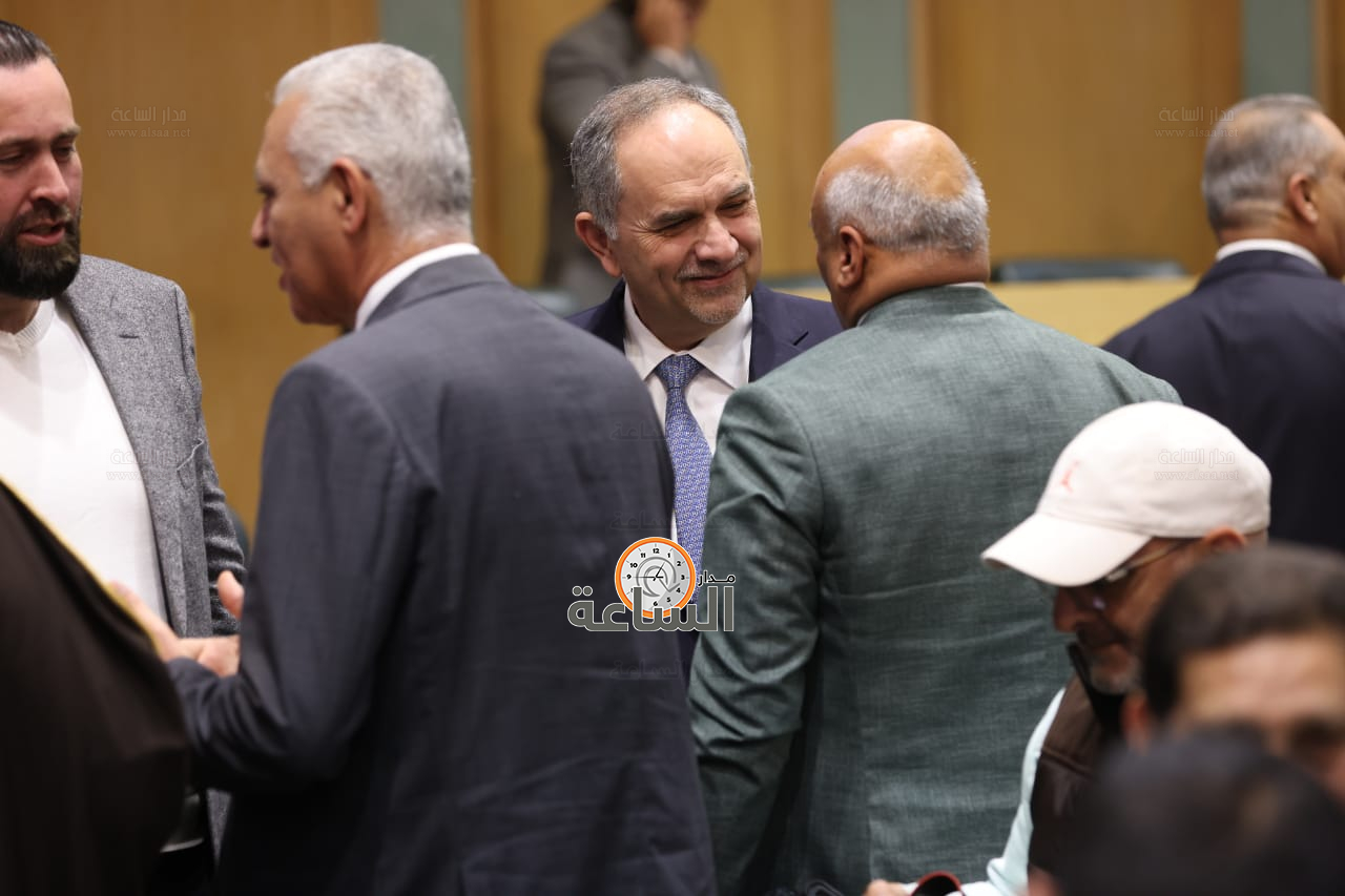 Madar Al-Saa Images 0.7226983888178916