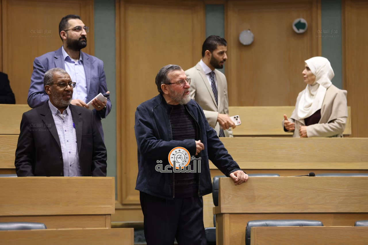 Madar Al-Saa Images 0.1157692777412106