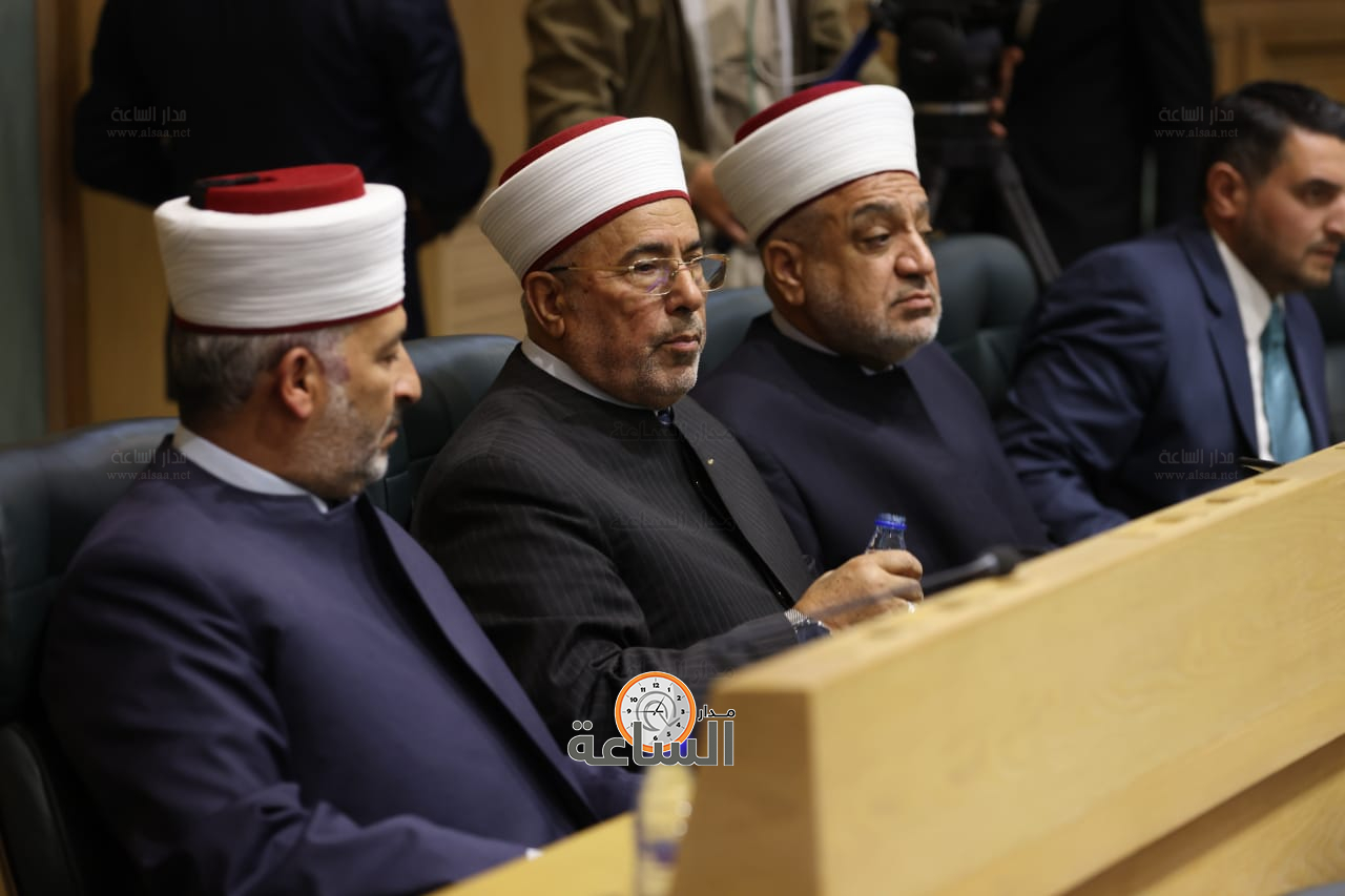 Madar Al-Saa Images 0.6059220687868304