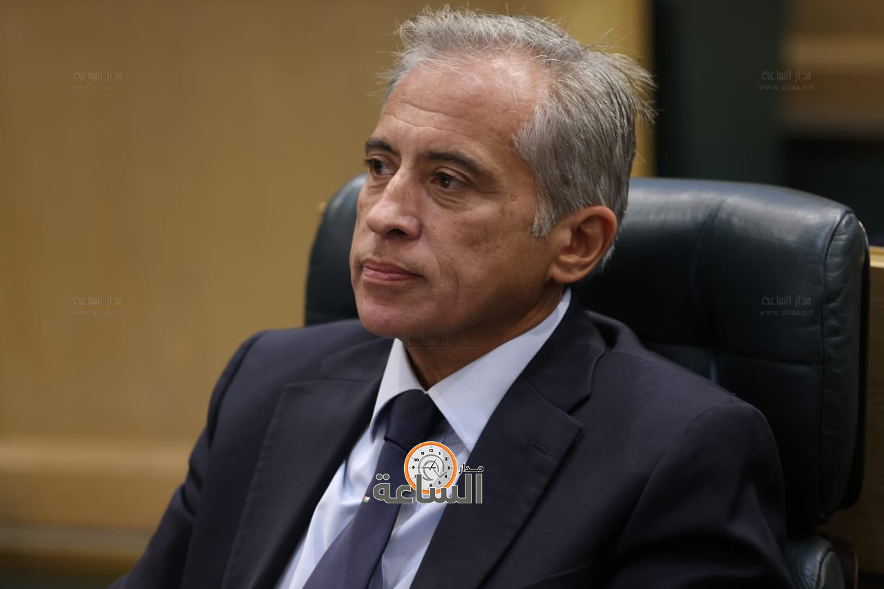 Madar Al-Saa Images 0.16165635861420524