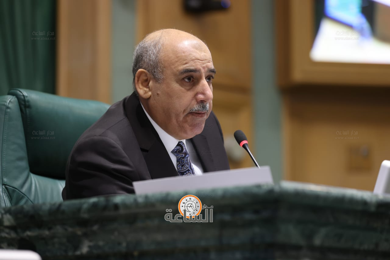 Madar Al-Saa Images 0.9816882137175487