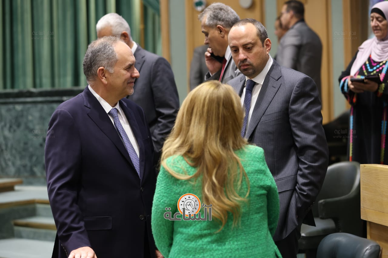 Madar Al-Saa Images 0.19768625055522215