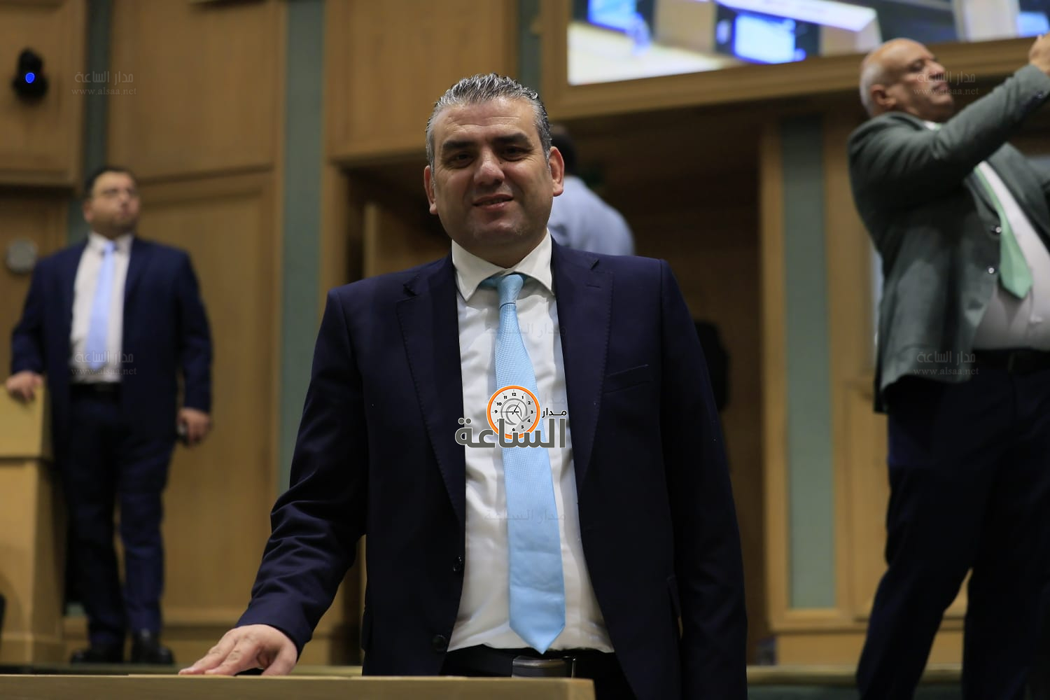 Madar Al-Saa Images 0.983749921793646