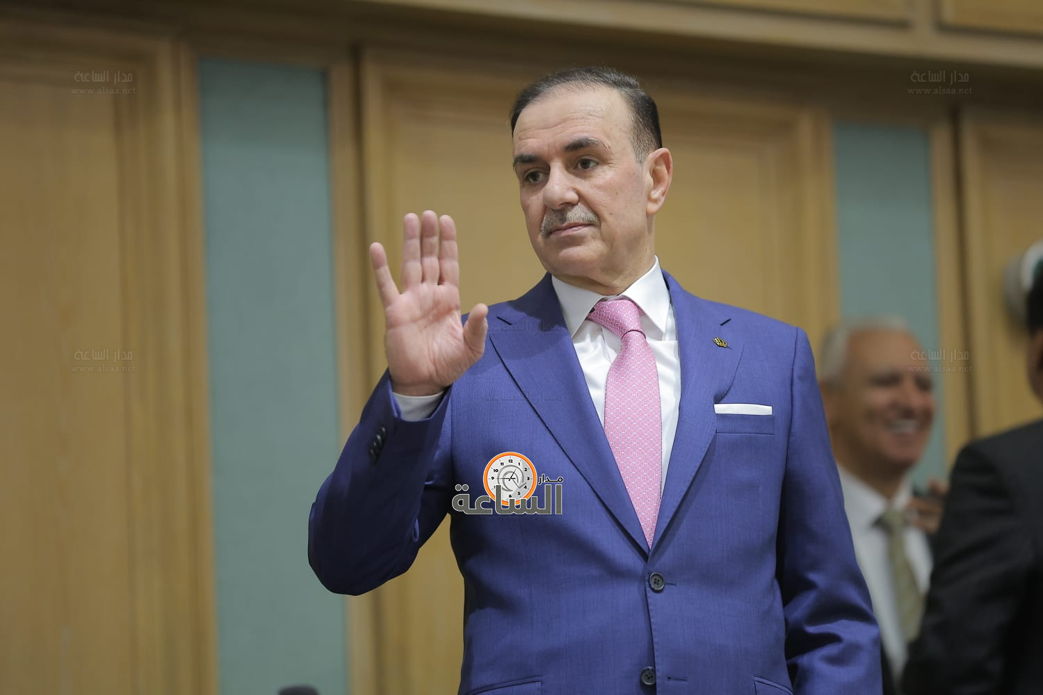 Madar Al-Saa Images 0.10732621402517184