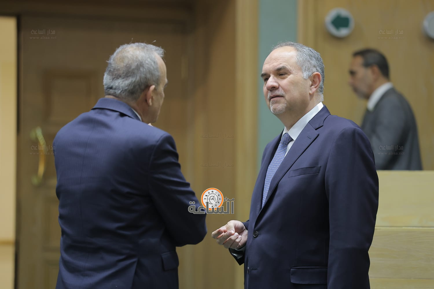 Madar Al-Saa Images 0.4851915216982673