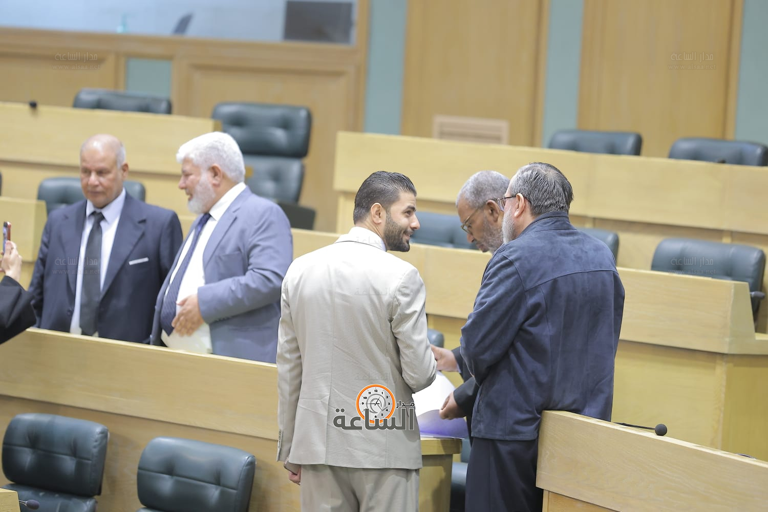 Madar Al-Saa Images 0.5531446557861862