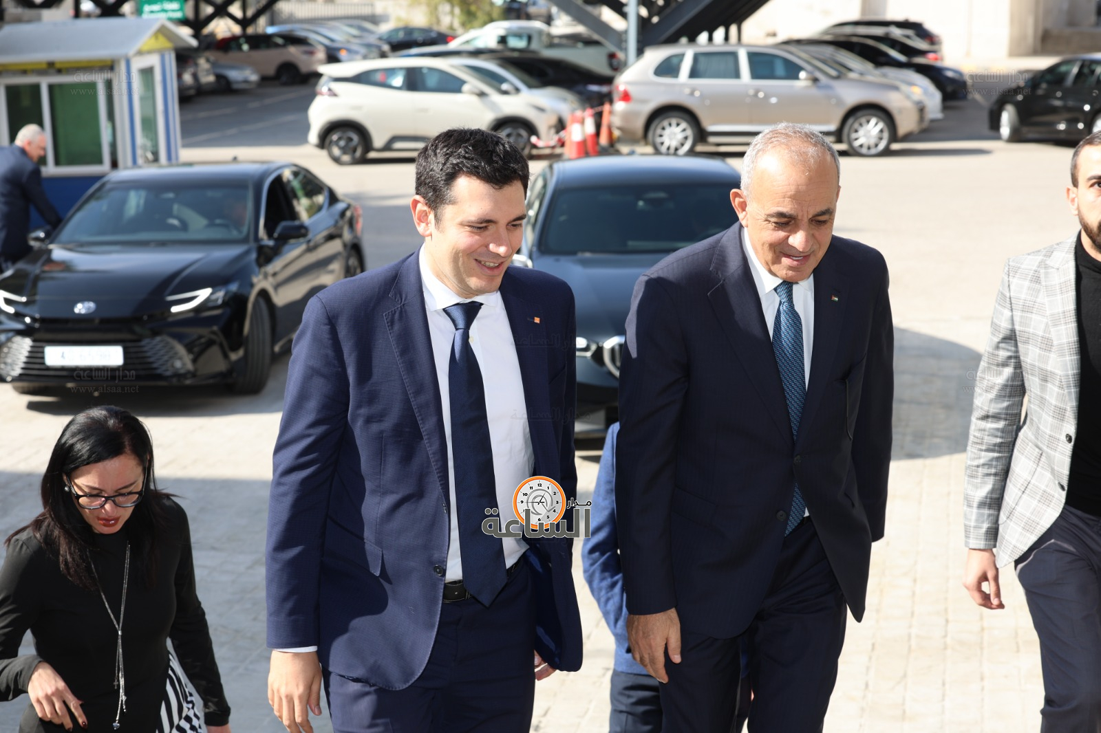 Madar Al-Saa Images 0.7485793047823136