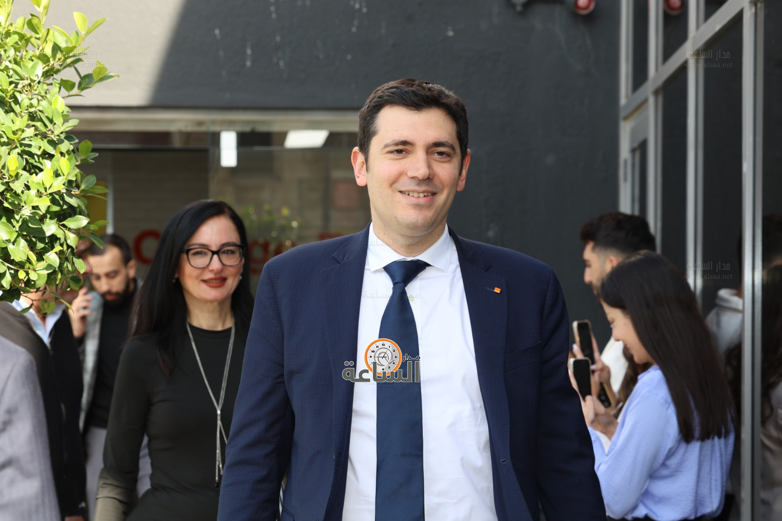 Madar Al-Saa Images 0.22511465676411857