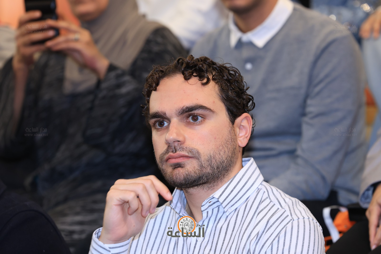 Madar Al-Saa Images 0.395653111206268