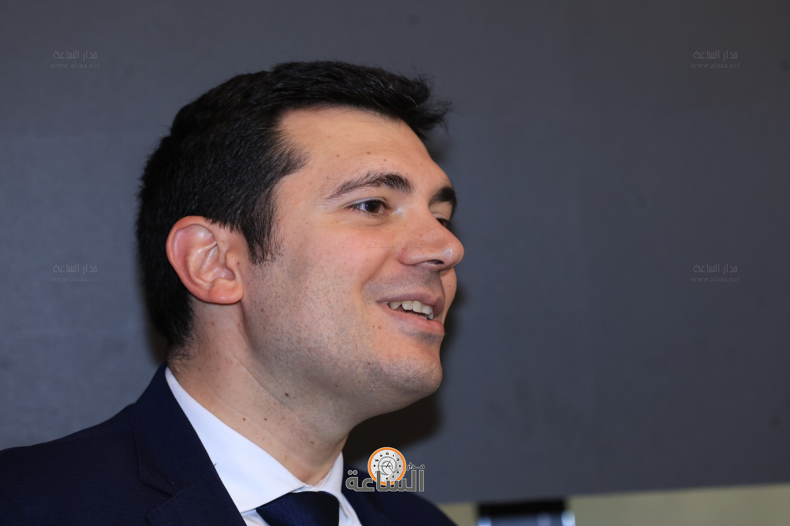 Madar Al-Saa Images 0.6575200585335185