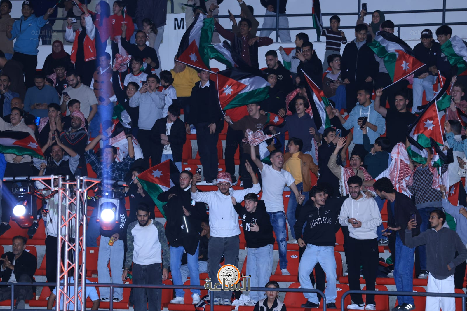 Madar Al-Saa Images 0.4620396159515894