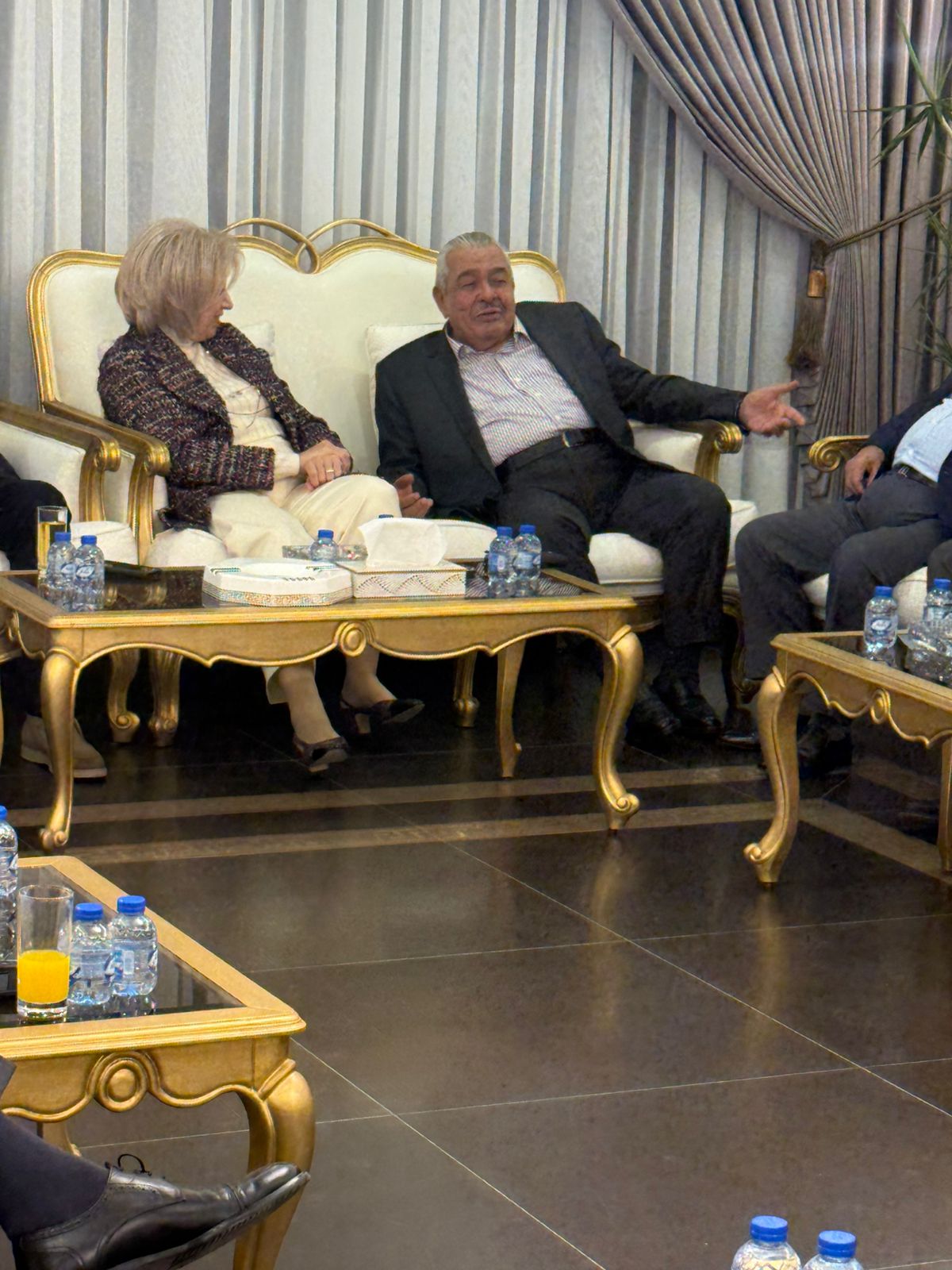 Madar Al-Saa Images 0.3758712861453415