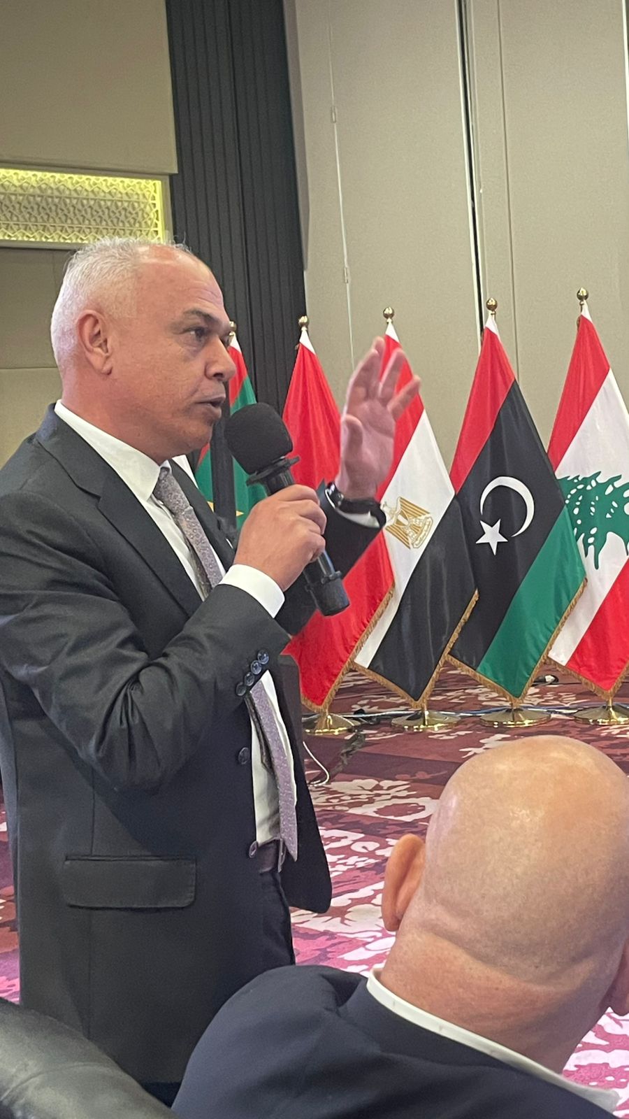 Madar Al-Saa Images 0.9104039006939131