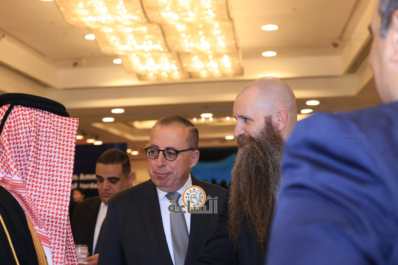 Madar Al-Saa Images 0.3403175043139607