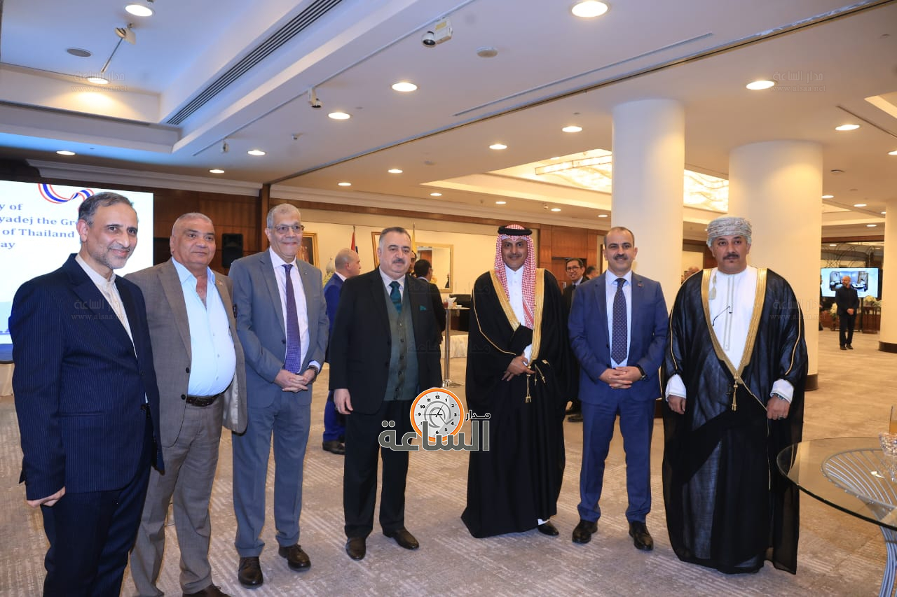 Madar Al-Saa Images 0.9010506533097619