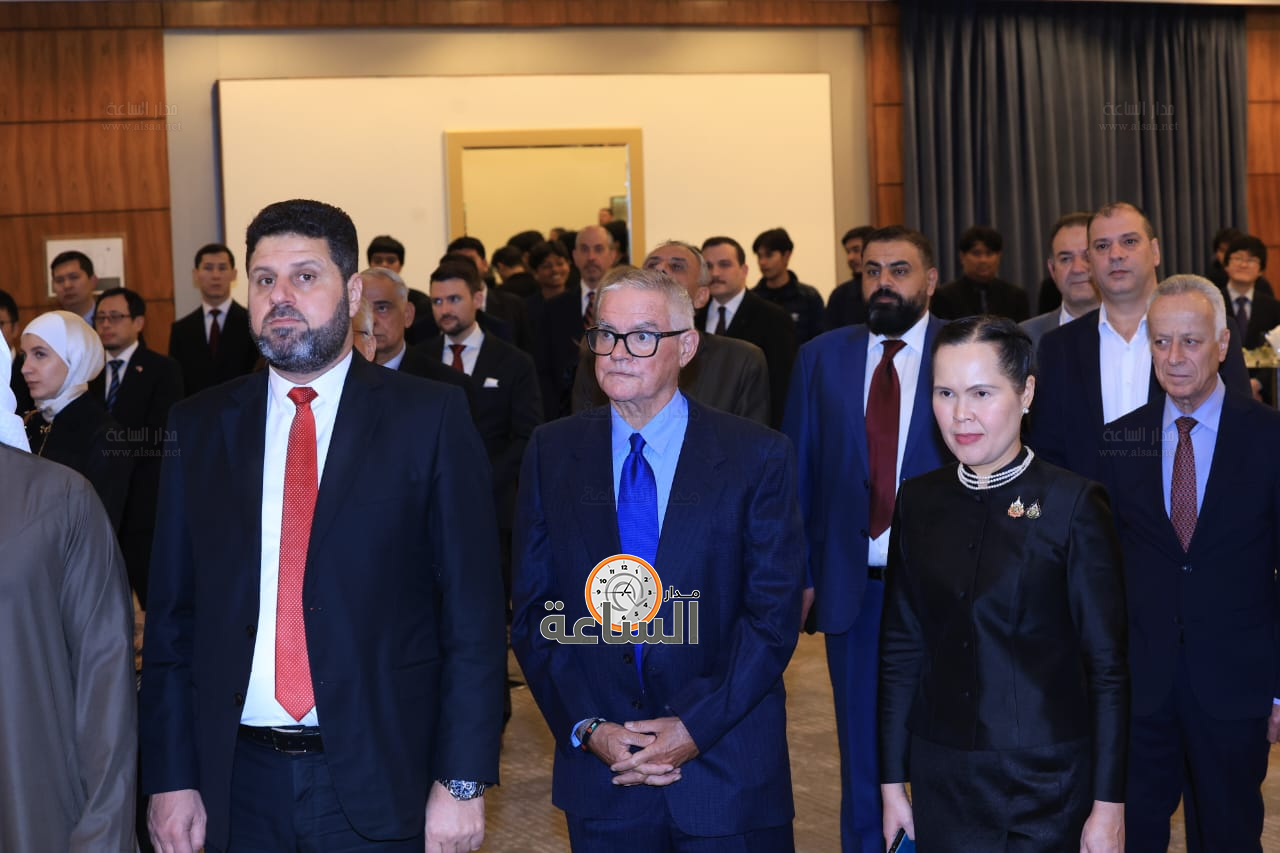 Madar Al-Saa Images 0.3845420840706114