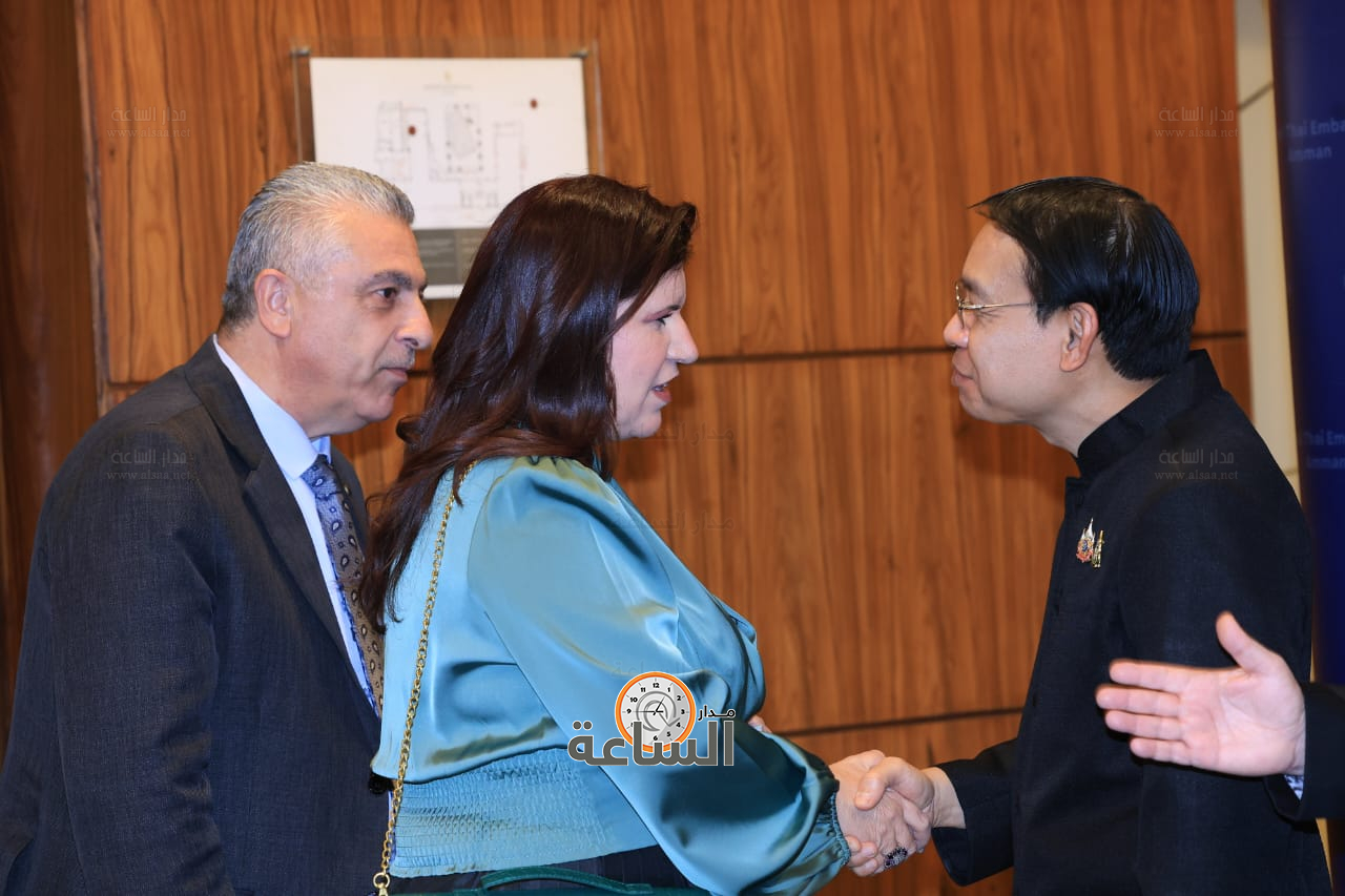 Madar Al-Saa Images 0.28735155119204236