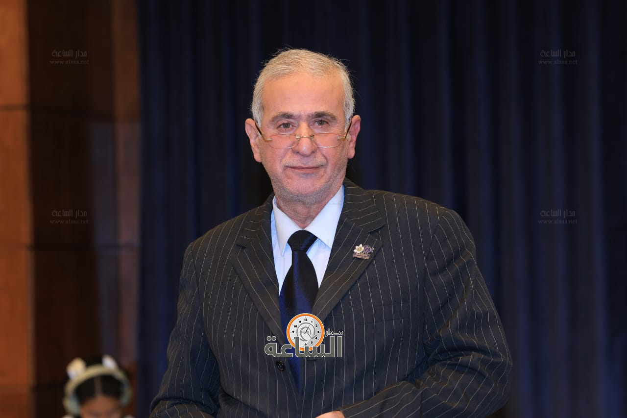 Madar Al-Saa Images 0.8828507224304621