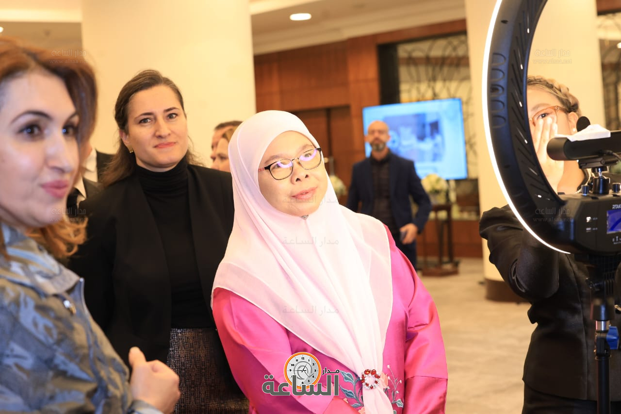 Madar Al-Saa Images 0.43587986895426634