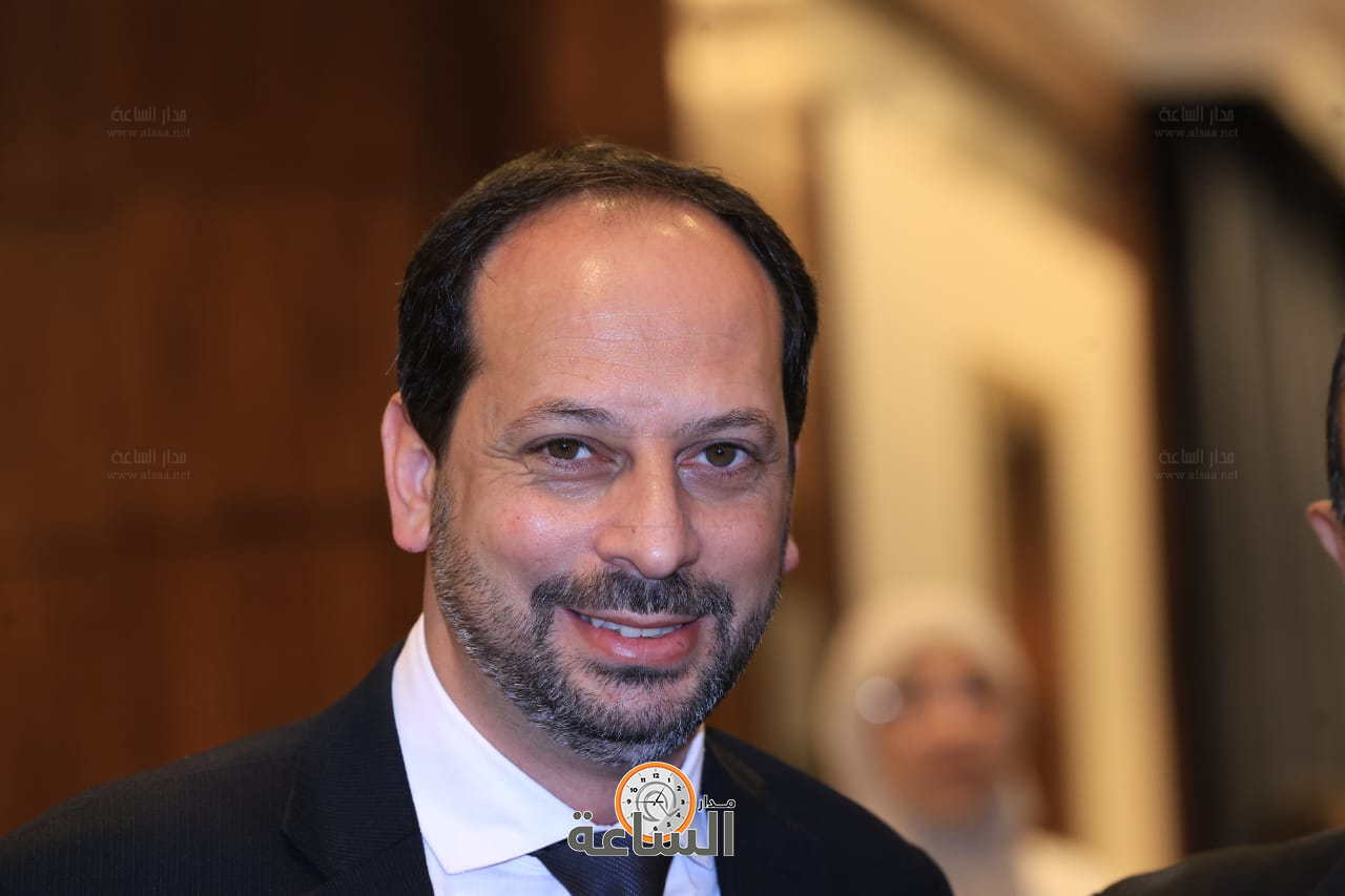 Madar Al-Saa Images 0.4270782264525348