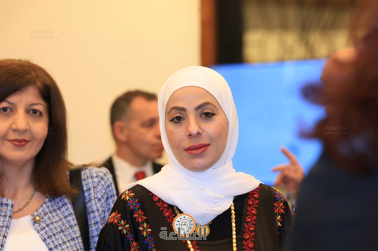 Madar Al-Saa Images 0.4210287242188506