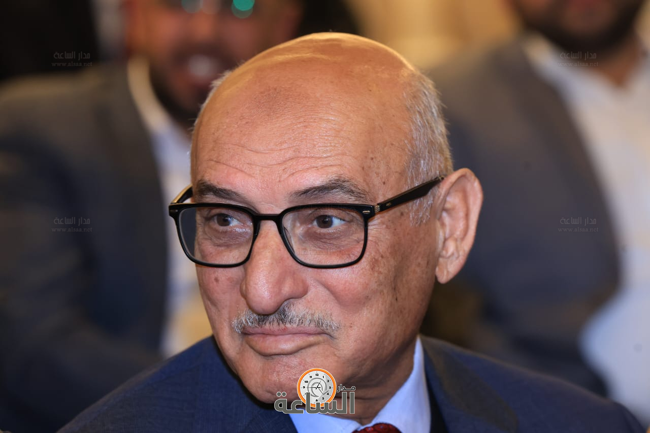 Madar Al-Saa Images 0.2327042917071077