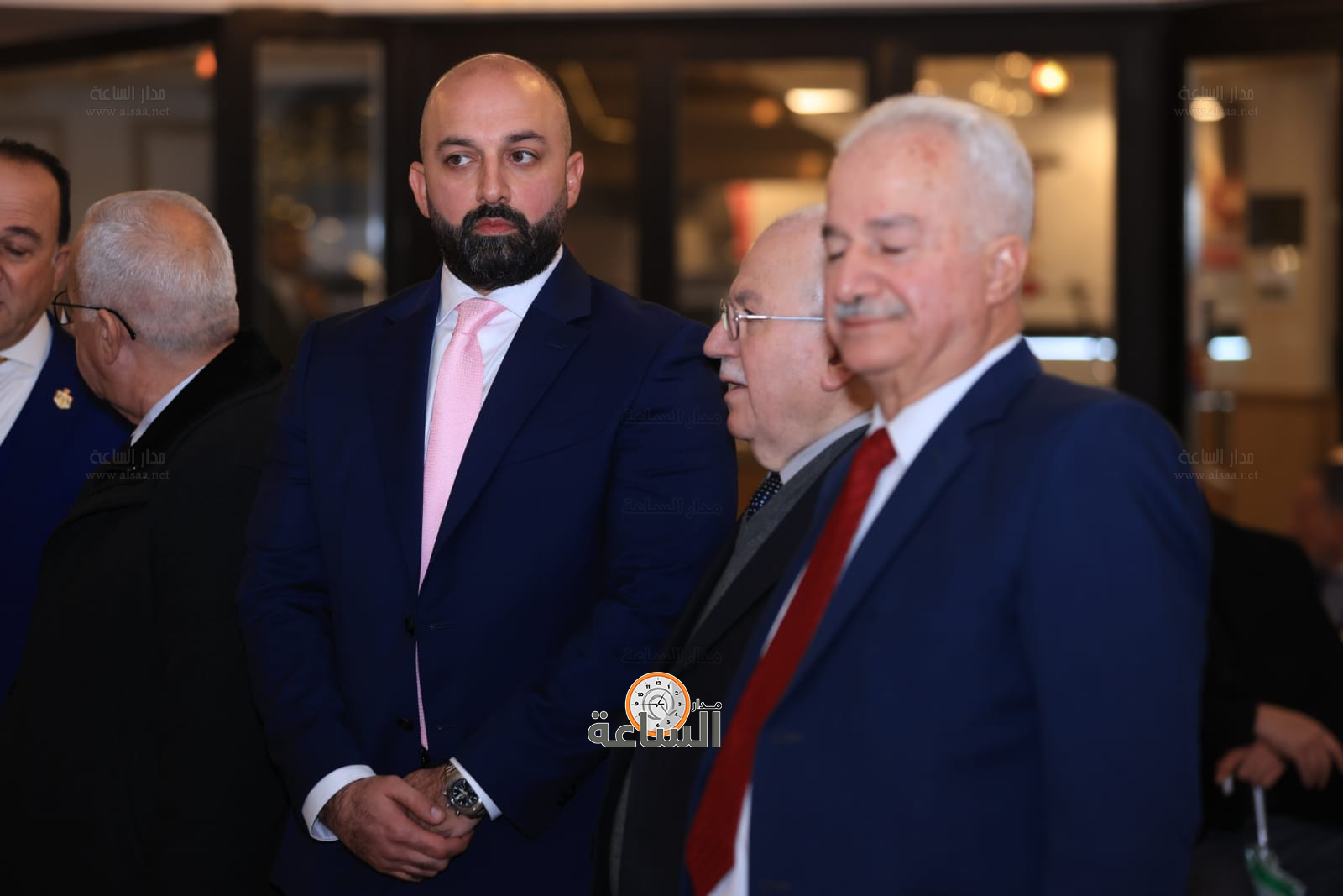 Madar Al-Saa Images 0.021792306891374347