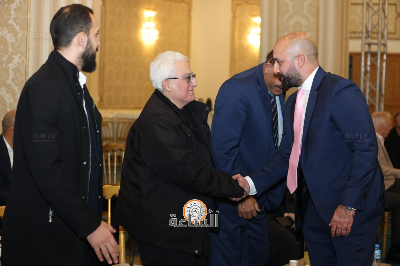 Madar Al-Saa Images 0.04090420101767145