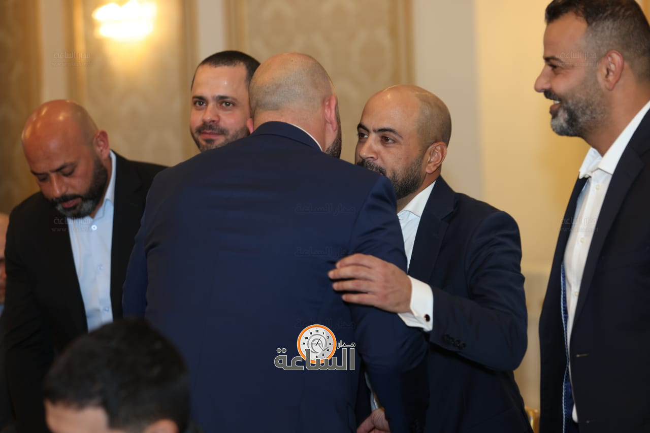 Madar Al-Saa Images 0.7971221145899489