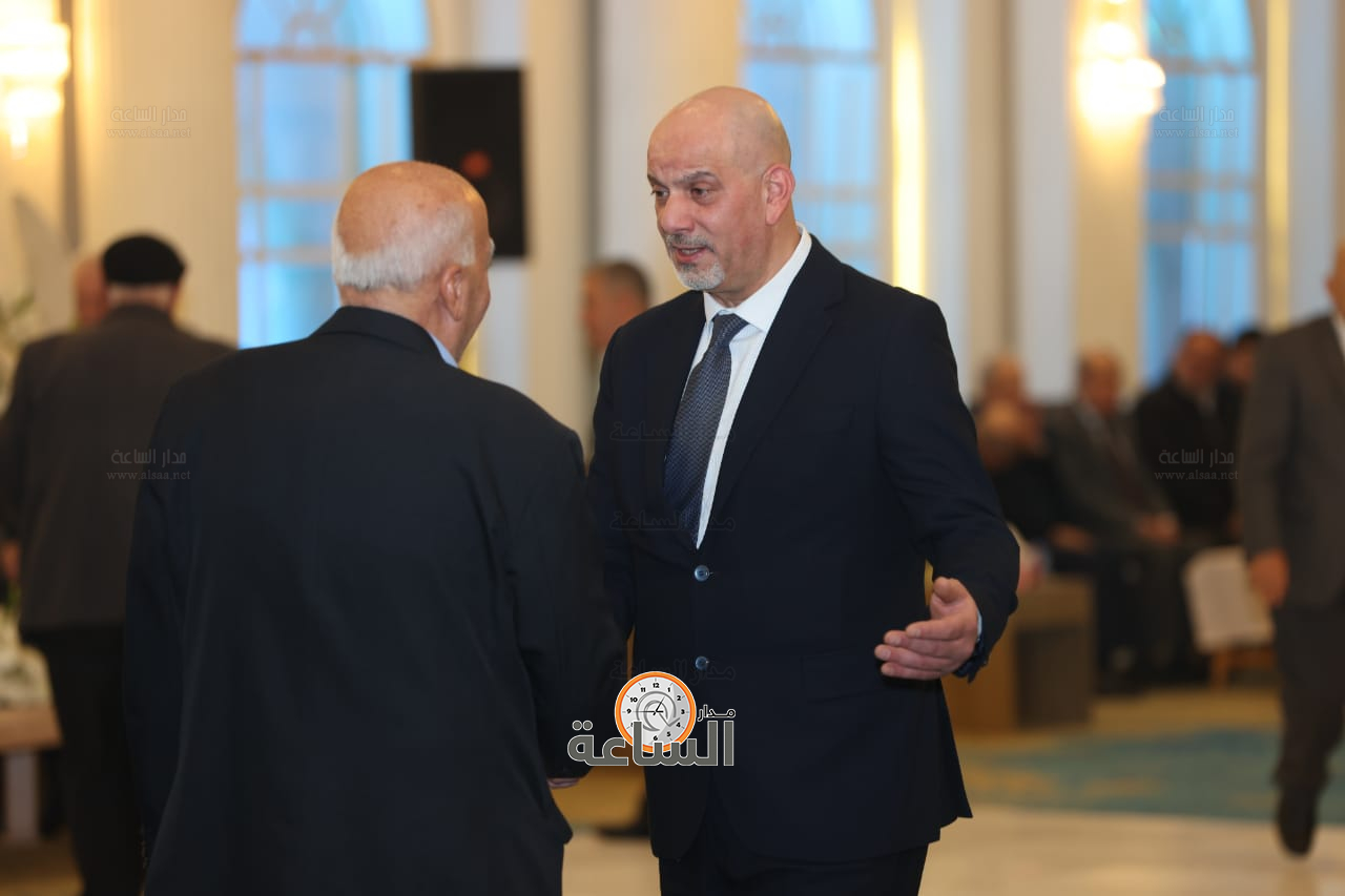 Madar Al-Saa Images 0.3246981918374183