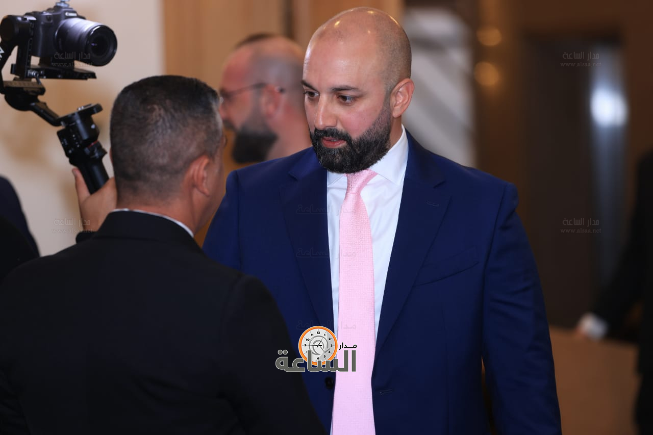 Madar Al-Saa Images 0.7658293252948515