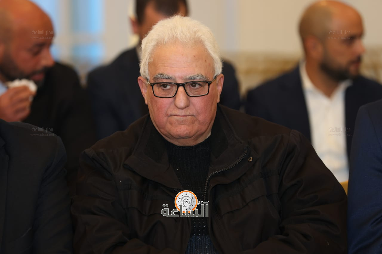 Madar Al-Saa Images 0.016085073190286403