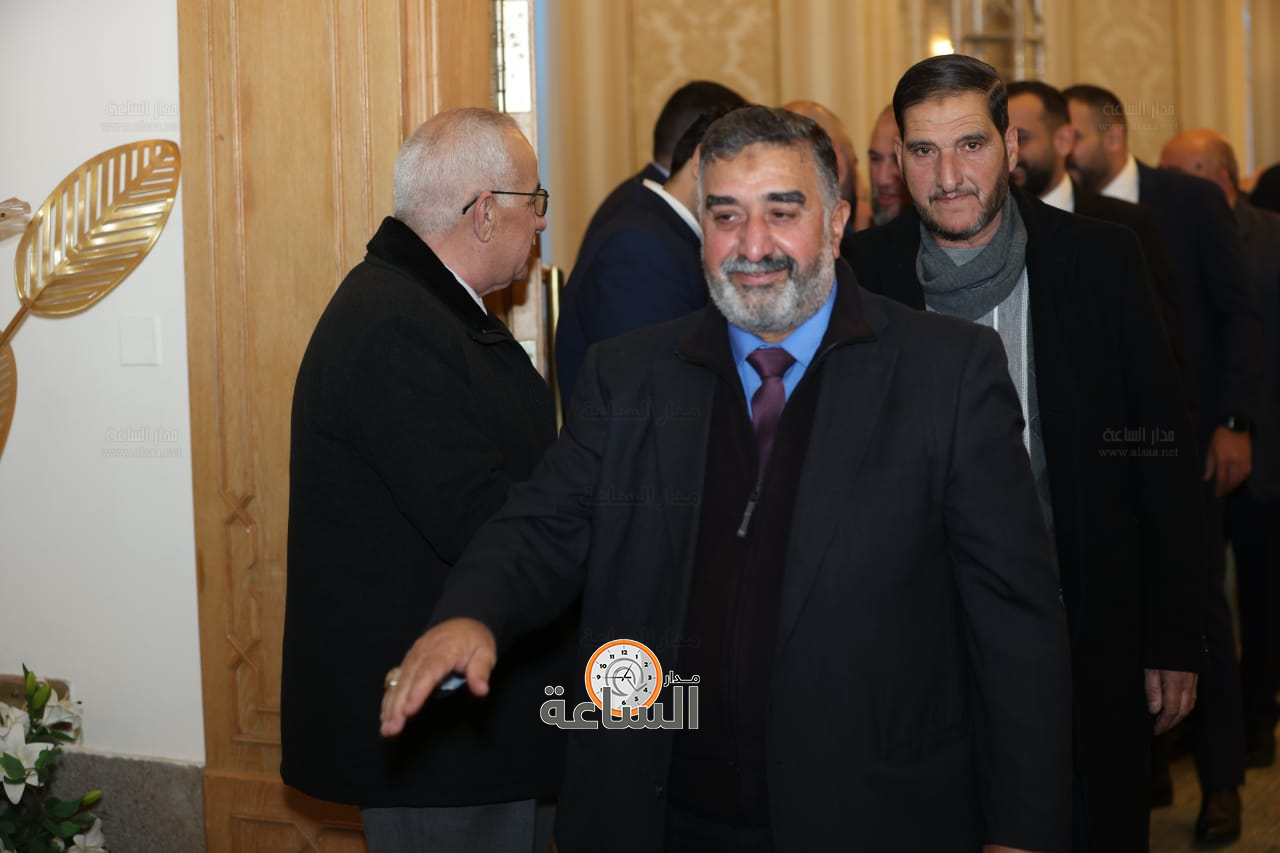 Madar Al-Saa Images 0.3184586323494105