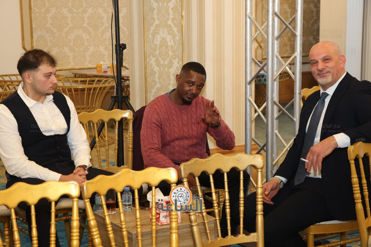 Madar Al-Saa Images 0.9115128381671646