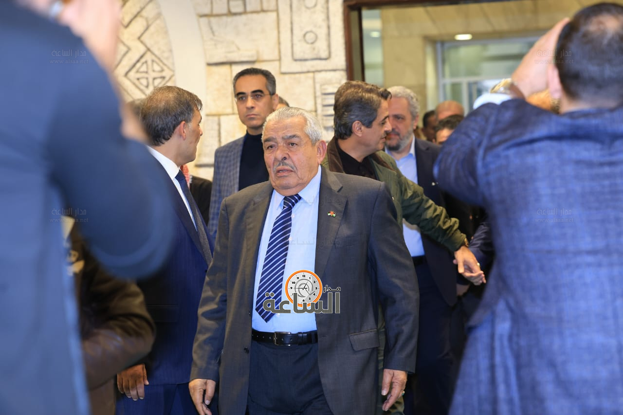 Madar Al-Saa Images 0.6024965151318882