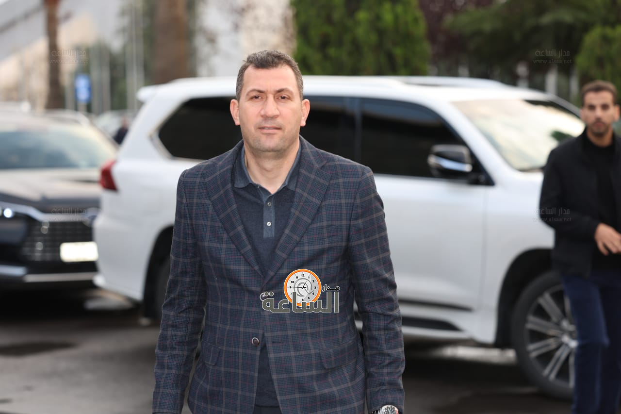 Madar Al-Saa Images 0.3251628212999461