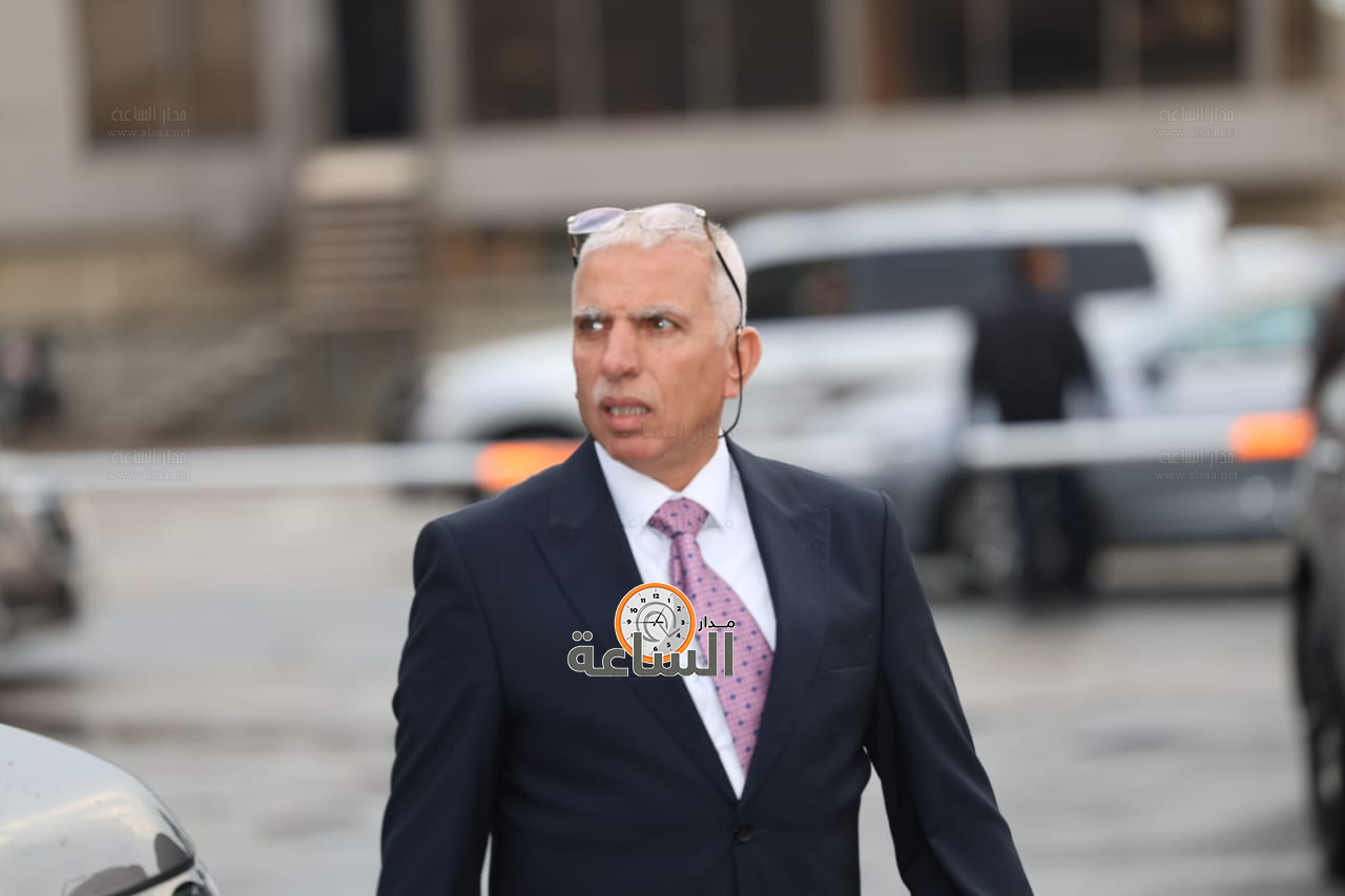 Madar Al-Saa Images 0.6953948018011628