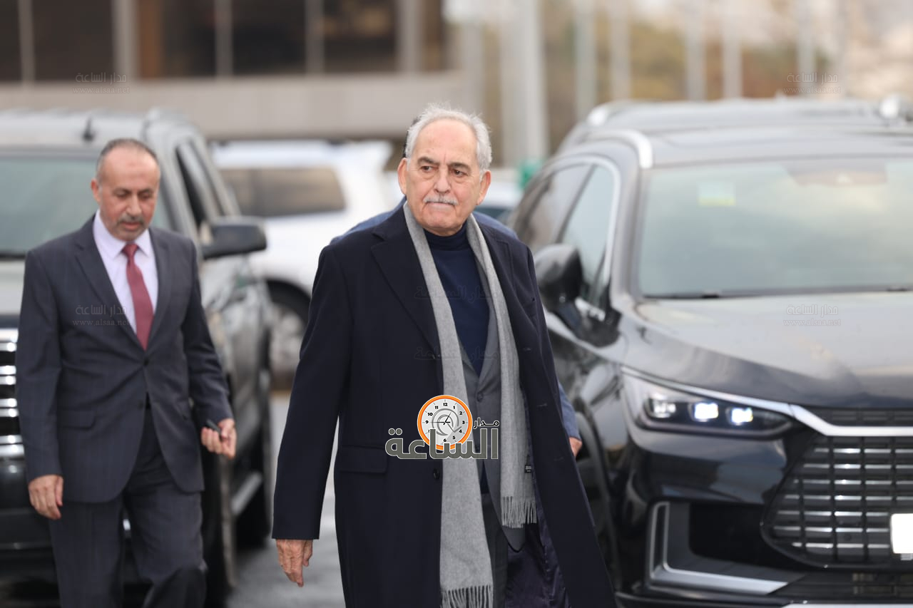 Madar Al-Saa Images 0.7413899688644106